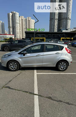 Хетчбек Ford Fiesta 2011 в Києві