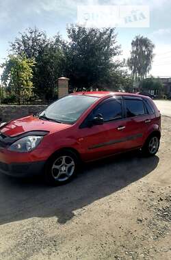 Хэтчбек Ford Fiesta 2006 в Гадяче