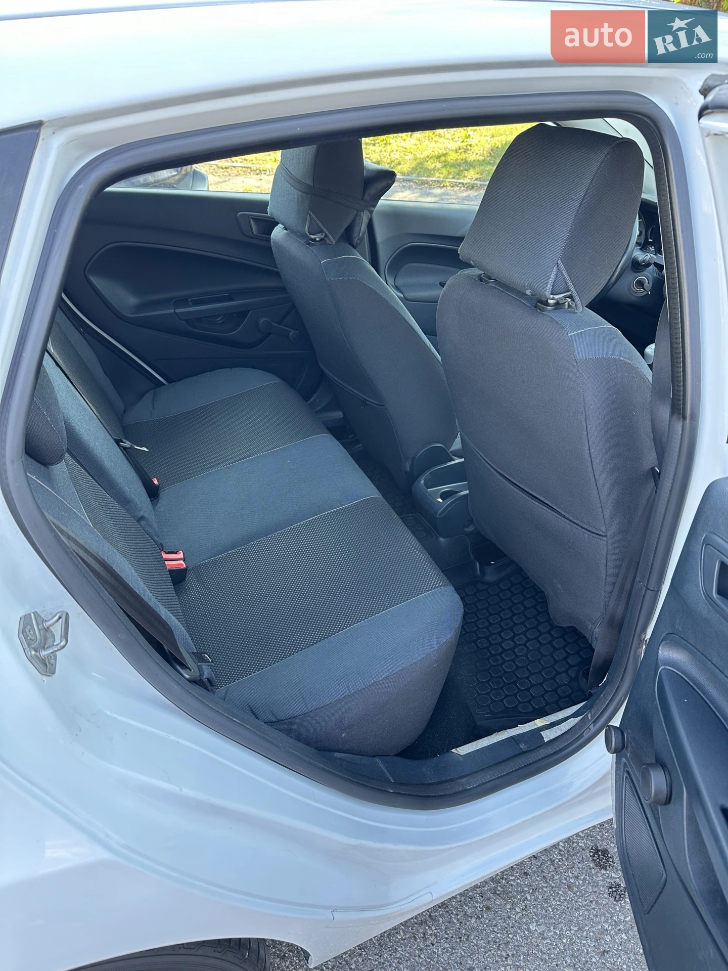 2012 Ford Fiesta - мініатюра 21