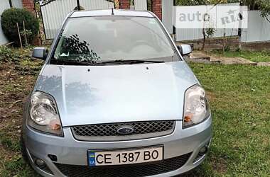 Хэтчбек Ford Fiesta 2006 в Сторожинце