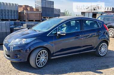 Седан Ford Fiesta 2009 в Львове