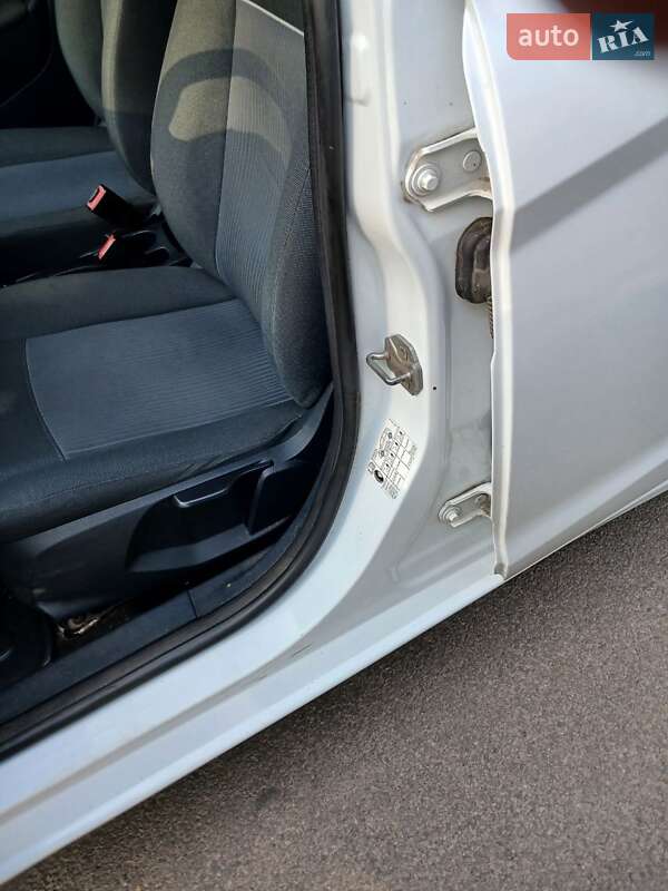 Хэтчбек Ford Fiesta 2012 в Днепре