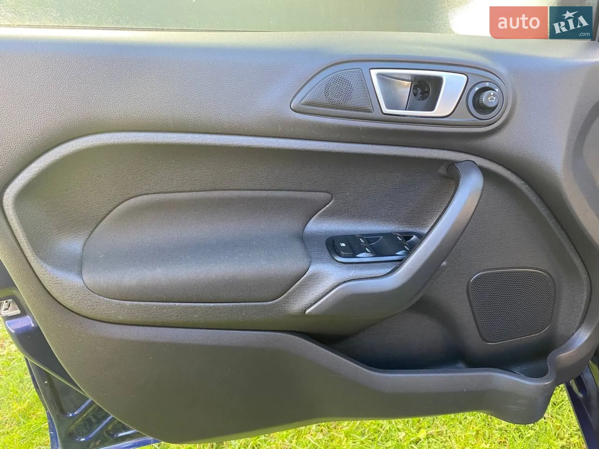 2015 Ford Fiesta - мініатюра 15