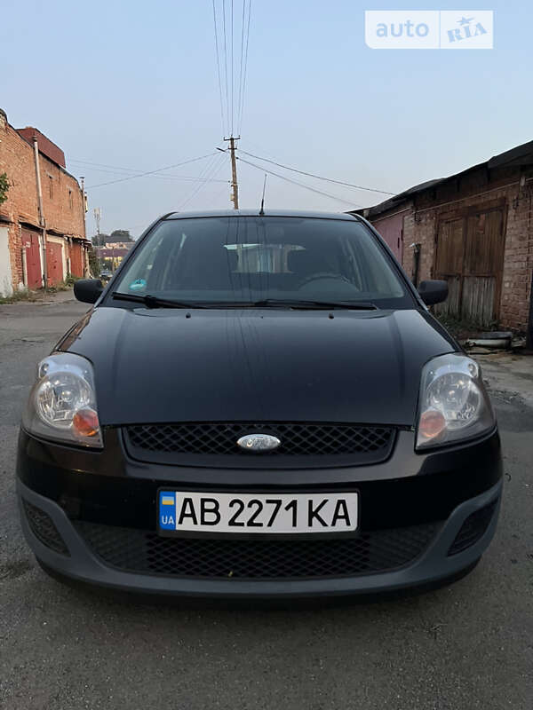 Хетчбек Ford Fiesta 2006 в Вінниці