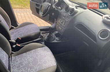 Хэтчбек Ford Fiesta 2007 в 