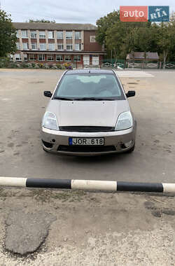 Хэтчбек Ford Fiesta 2004 в Одессе