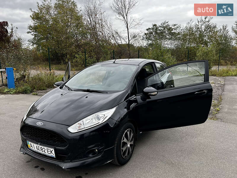 Хэтчбек Ford Fiesta 2013 в Киеве