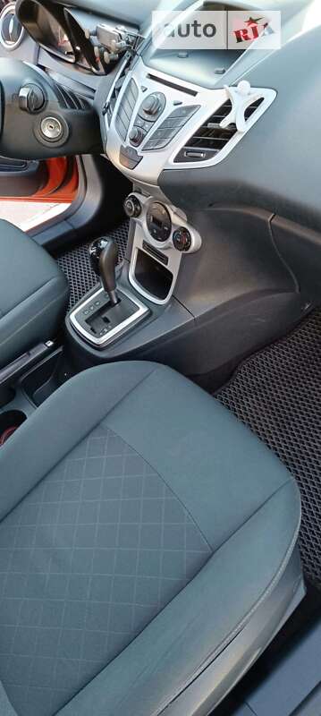 Хэтчбек Ford Fiesta 2011 в Киеве