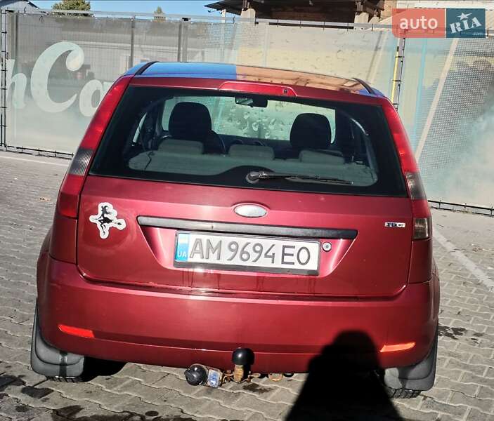 Хэтчбек Ford Fiesta 2002 в Житомире