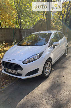 Хетчбек Ford Fiesta 2014 в Києві