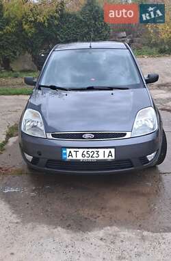 Хетчбек Ford Fiesta 2005 в Городенці