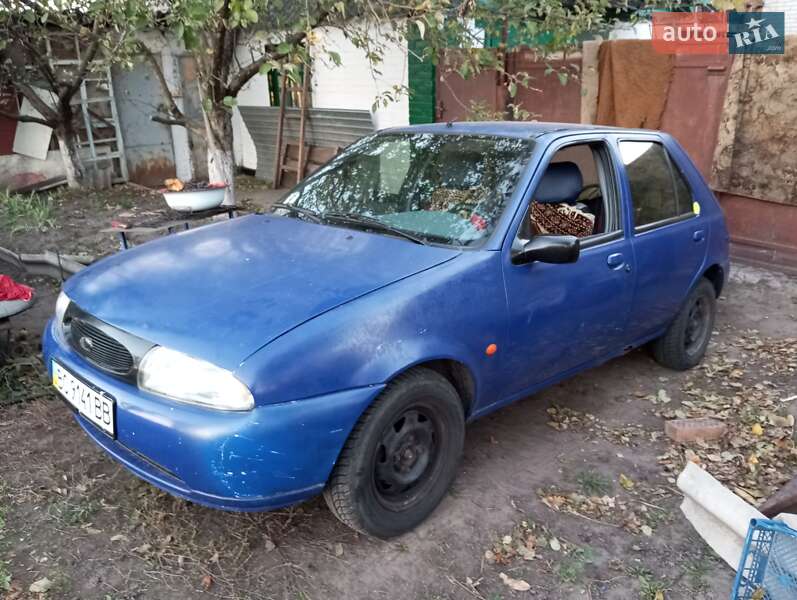 Хэтчбек Ford Fiesta 1997 в Ракитном