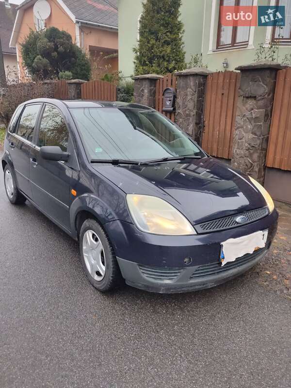 Хэтчбек Ford Fiesta 2005 в Ужгороде