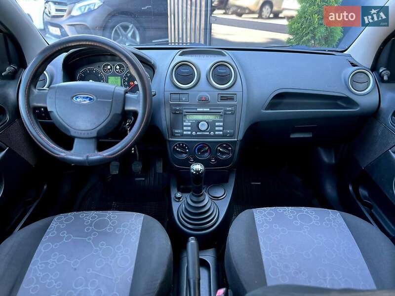 Хетчбек Ford Fiesta 2008 в Одесі