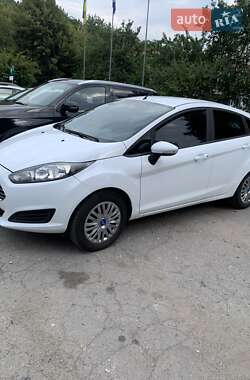 Хетчбек Ford Fiesta 2014 в Хмельницькому