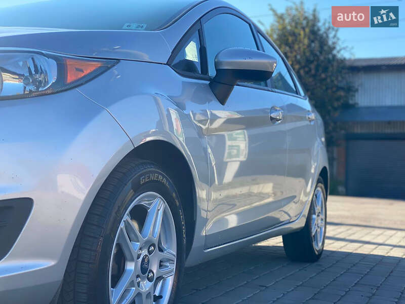 Седан Ford Fiesta 2019 в Ровно