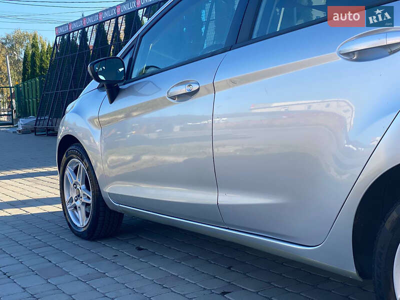 Седан Ford Fiesta 2019 в Ровно