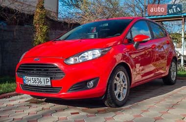 Хэтчбек Ford Fiesta 2013 в Малодолинском