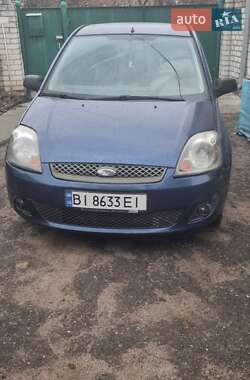 Хэтчбек Ford Fiesta 2006 в 