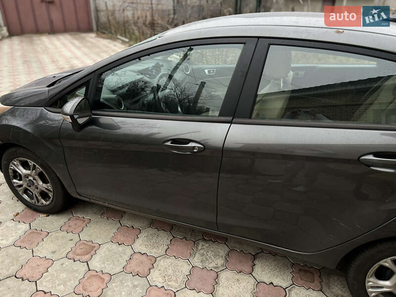 Седан Ford Fiesta 2016 в Харькове
