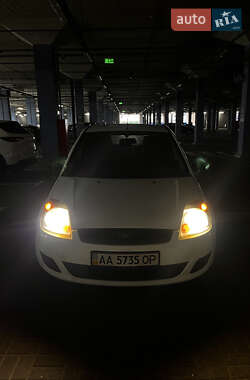 Хетчбек Ford Fiesta 2007 в Києві