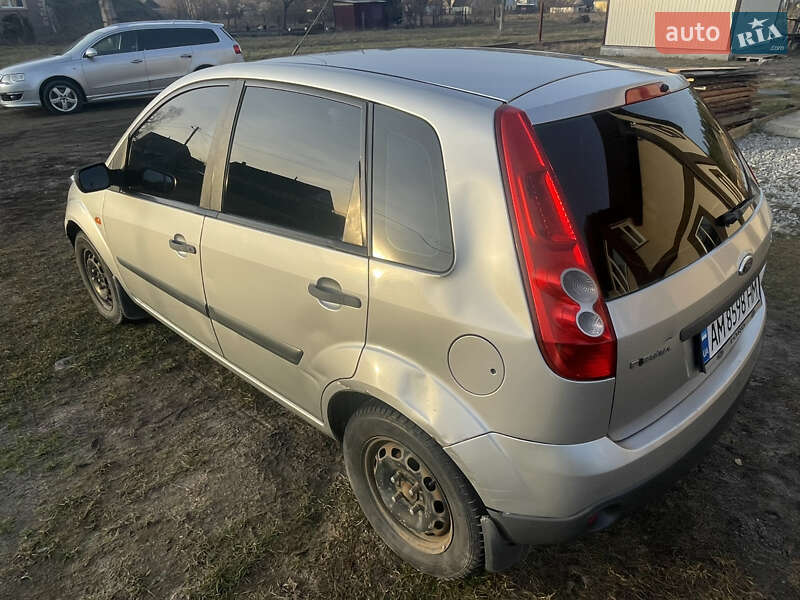 Хэтчбек Ford Fiesta 2006 в Житомире