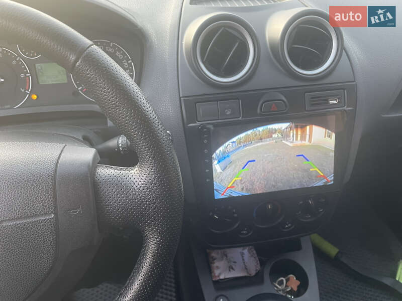 Хэтчбек Ford Fiesta 2006 в Житомире