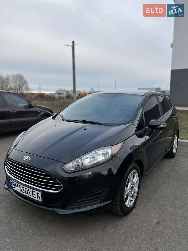 Седан Ford Fiesta 2013 в Чернигове