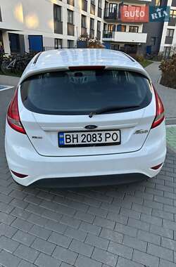 Хэтчбек Ford Fiesta 2011 в Ровно