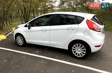 Хэтчбек Ford Fiesta 2013 в Киеве