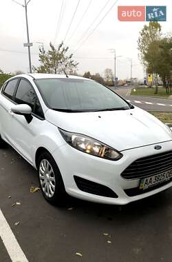 Хэтчбек Ford Fiesta 2013 в Киеве