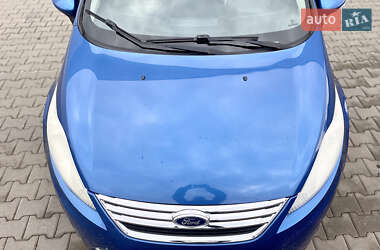 Седан Ford Fiesta 2010 в Києві