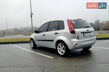 Хэтчбек Ford Fiesta 2008 в Виннице