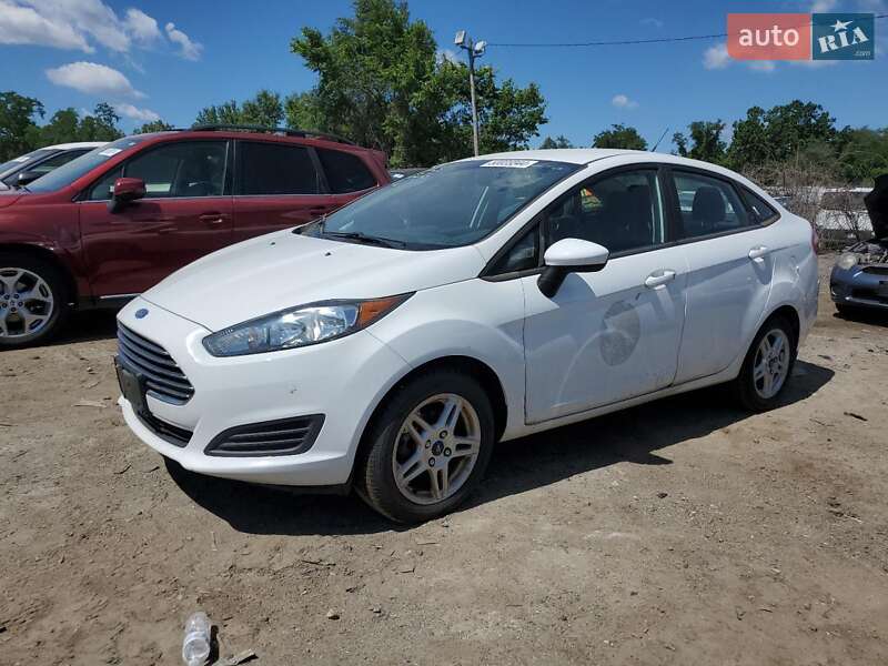 Седан Ford Fiesta 2018 в Полтаве