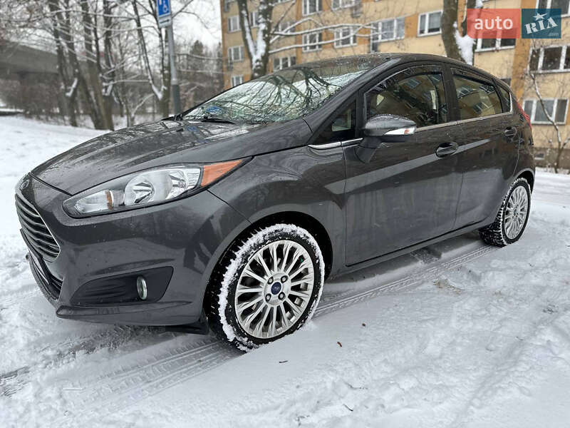 Хетчбек Ford Fiesta 2014 в Львові