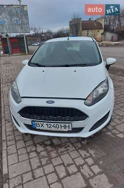 Хетчбек Ford Fiesta 2016 в Кам'янець-Подільському