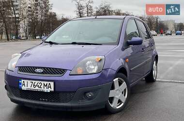 Хэтчбек Ford Fiesta 2008 в Киеве