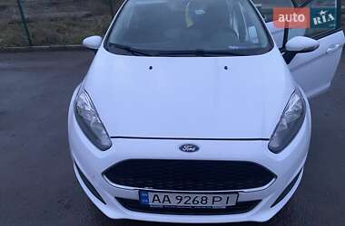 Хэтчбек Ford Fiesta 2016 в Первомайске