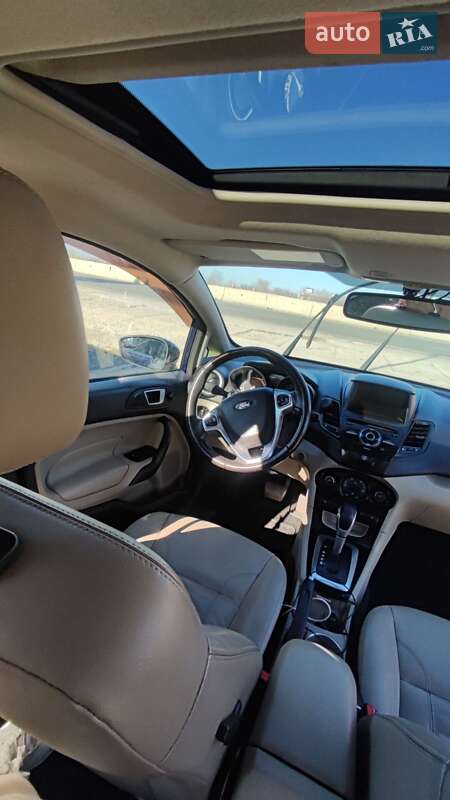 Хэтчбек Ford Fiesta 2016 в Одессе