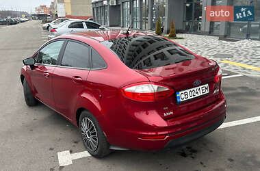 Седан Ford Fiesta 2014 в Чернігові