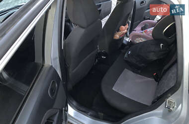 Хэтчбек Ford Fiesta 2007 в 