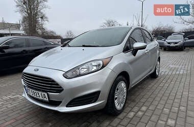 Седан Ford Fiesta 2018 в Івано-Франківську