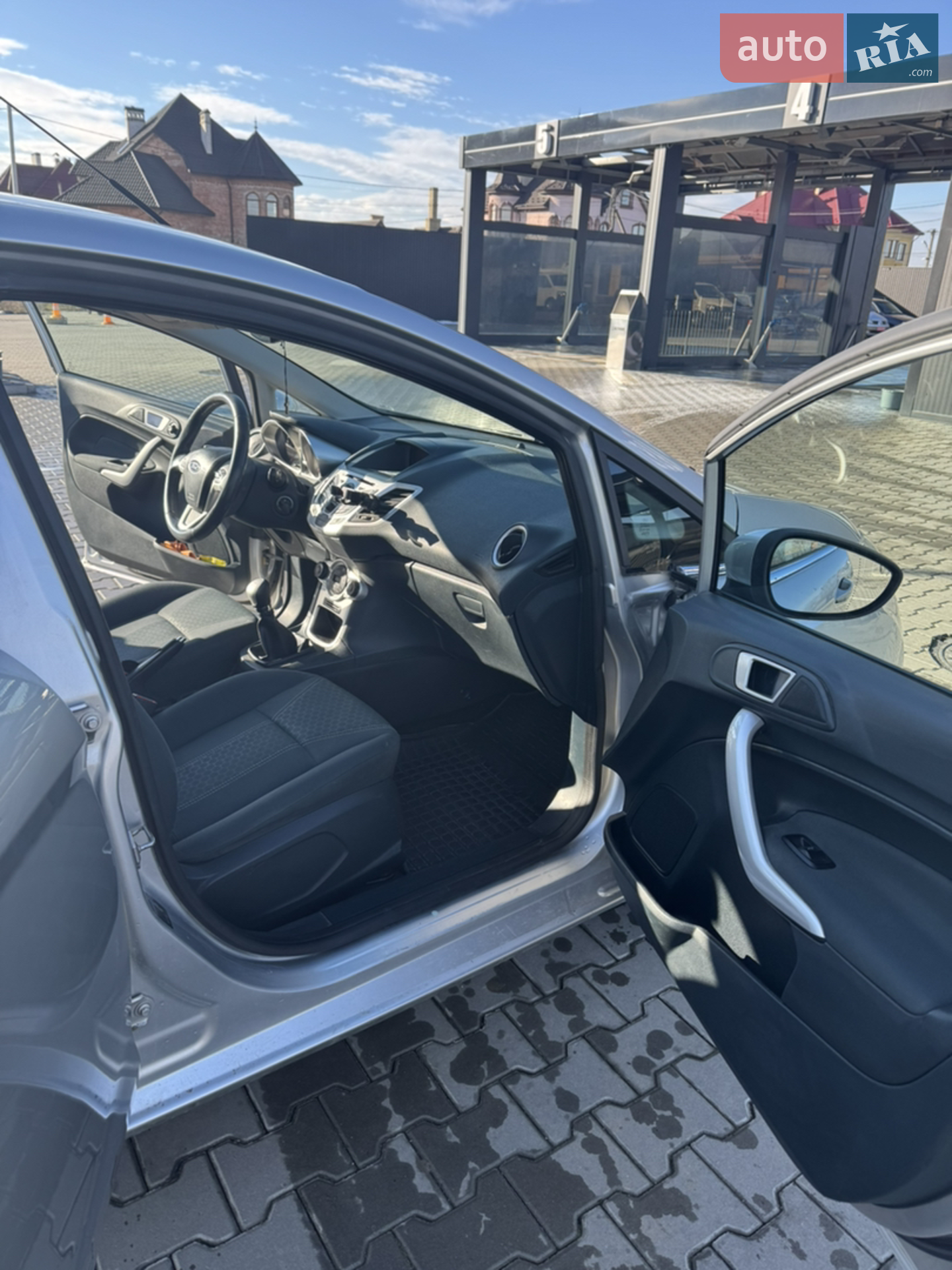 2012 Ford Fiesta - мініатюра 8