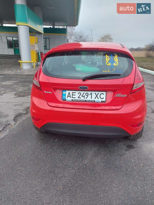 Хэтчбек Ford Fiesta 2010 в Днепре