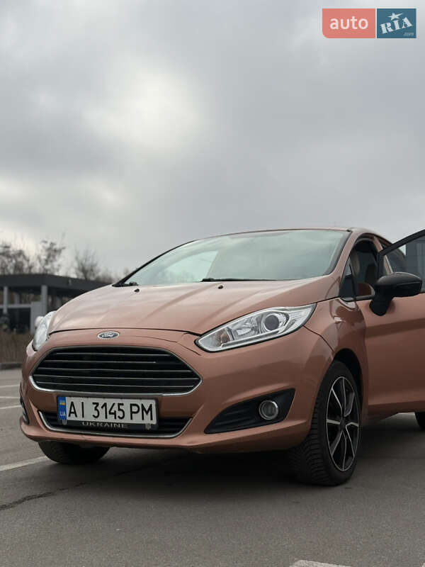 Седан Ford Fiesta 2017 в Буче