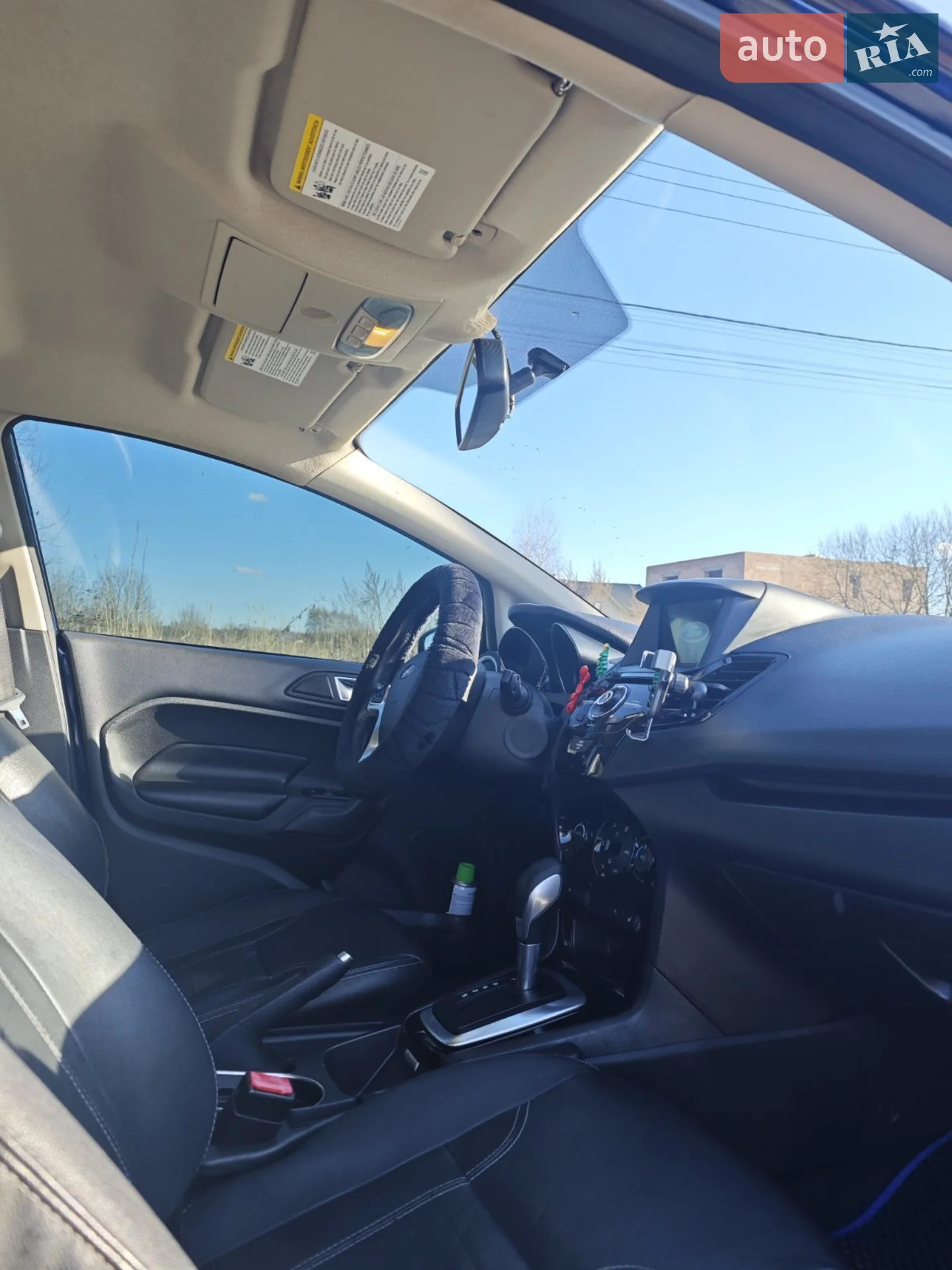 2015 Ford Fiesta - мініатюра 11