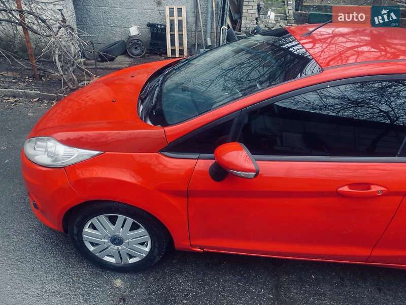 Хэтчбек Ford Fiesta 2012 в Горишних Плавнях