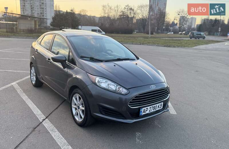 Седан Ford Fiesta 2018 в Киеве
