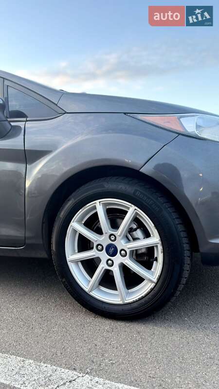 Седан Ford Fiesta 2018 в Киеве