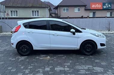 Хетчбек Ford Fiesta 2013 в Сваляві